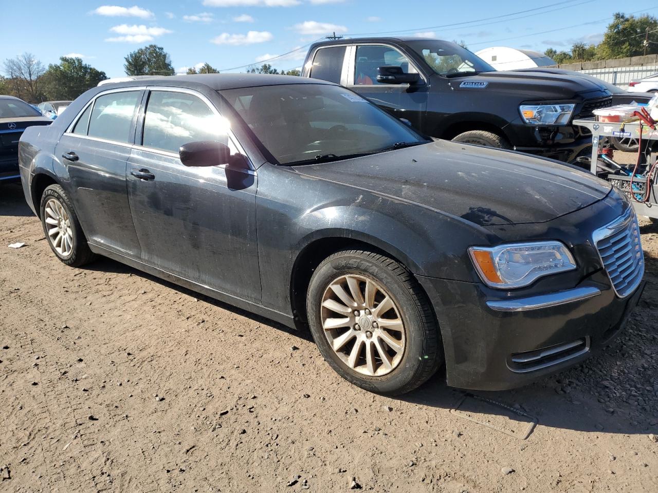 2013 Chrysler 300 VIN 2C3CCAAG5DH572421 Copart auction photo, rear end damage thumbnail 4