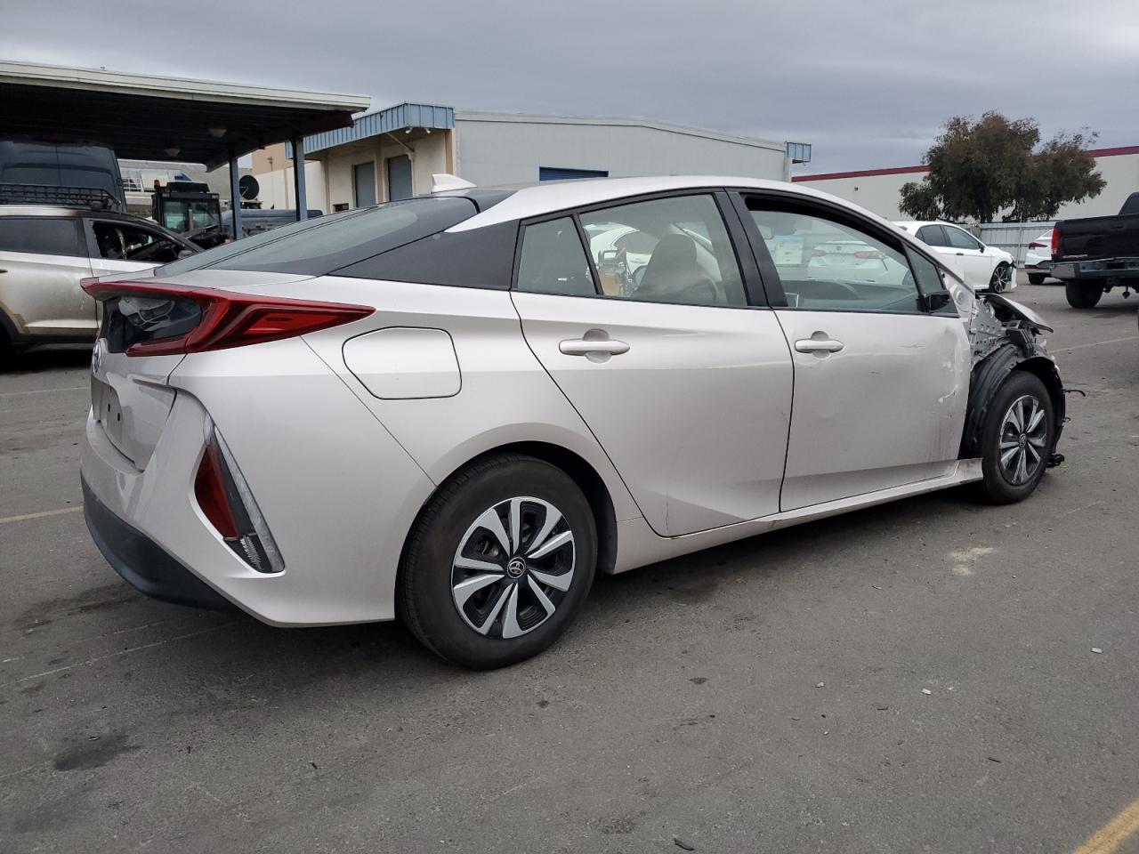 2019 Toyota Prius VIN JTDKARFP4K3108329 Copart auction photo, front end damage thumbnail 3