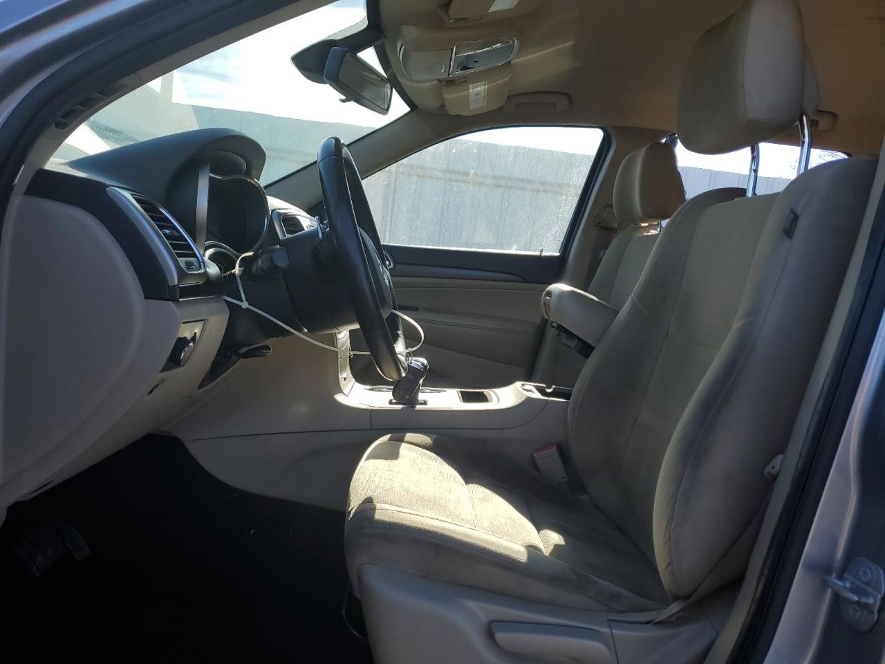 2015 Jeep Grand Cherokee VIN 1C4RJFAG8FC658160 Copart auction photo, minor dent/scratches damage thumbnail 7