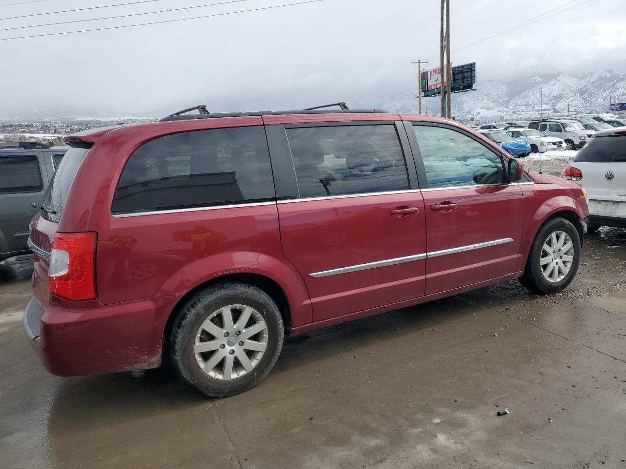 2015 Chrysler Town & Country VIN 2C4RC1BG9FR638065 Copart auction photo, front end damage thumbnail 3