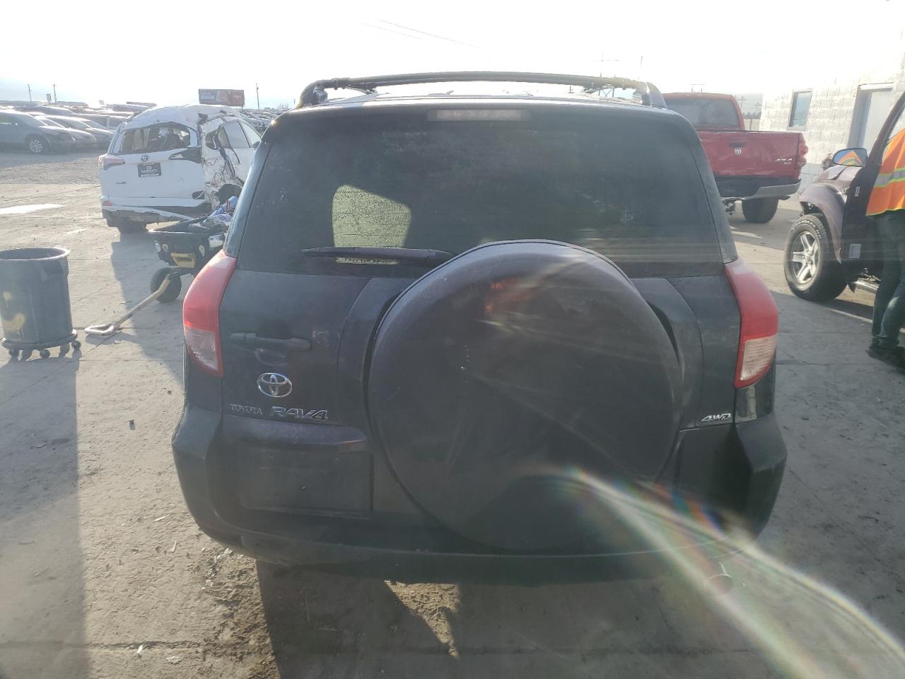 2007 Toyota RAV 4 VIN JTMBK32V676025280 Copart auction photo, front end damage thumbnail 6