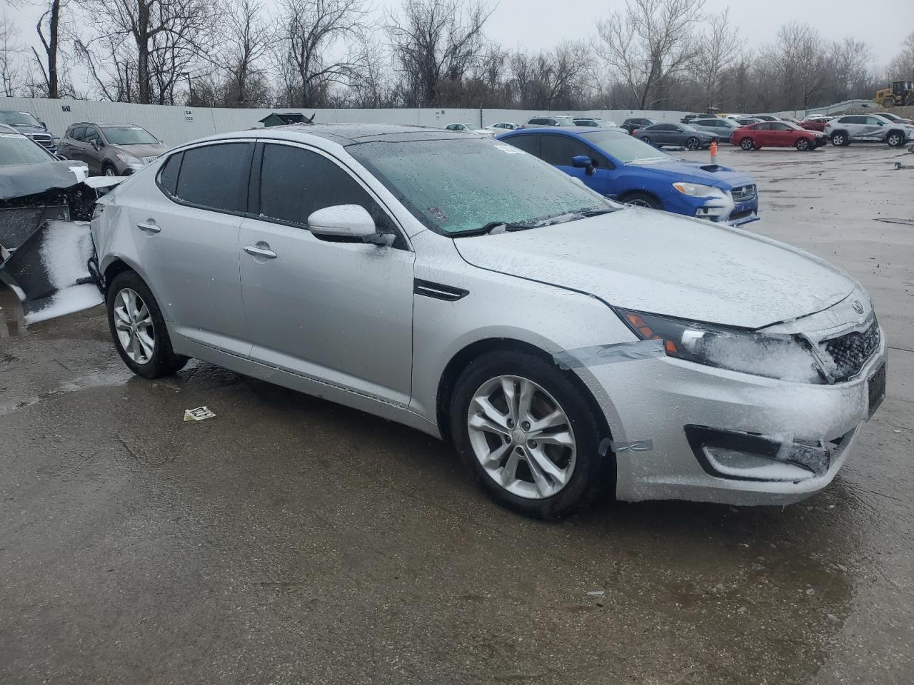 2012 KIA Cadenza VIN 5XXGN4A72CG055863 Copart auction photo, rear end / front end damage thumbnail 4