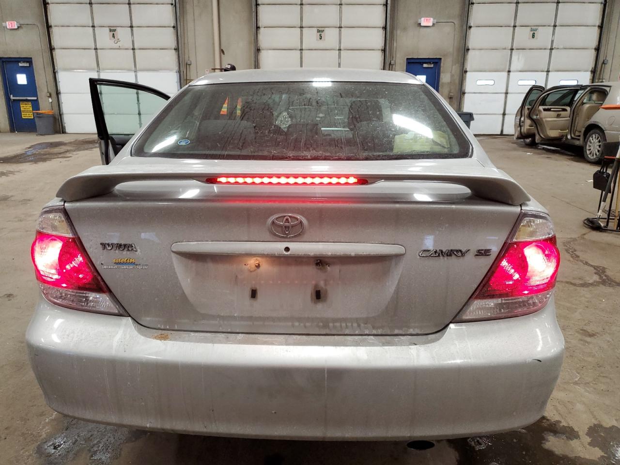 2005 Toyota Camry VIN 4T1BE32K35U083042 Copart auction photo, front end damage thumbnail 6