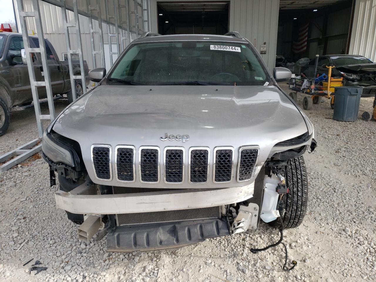 2019 Jeep Grand Cherokee VIN 1C4PJMDXXKD197684 Copart auction photo, front end / minor dent/scratches damage thumbnail 5