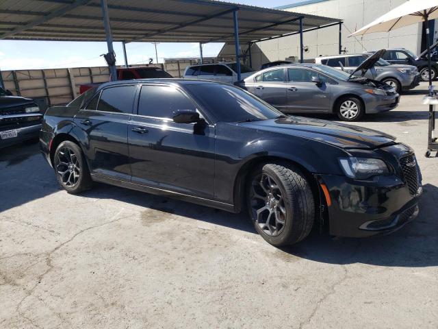 2019 Chrysler 300 VIN 2C3CCAAG6KH528716 Copart auction photo, all over damage thumbnail 4