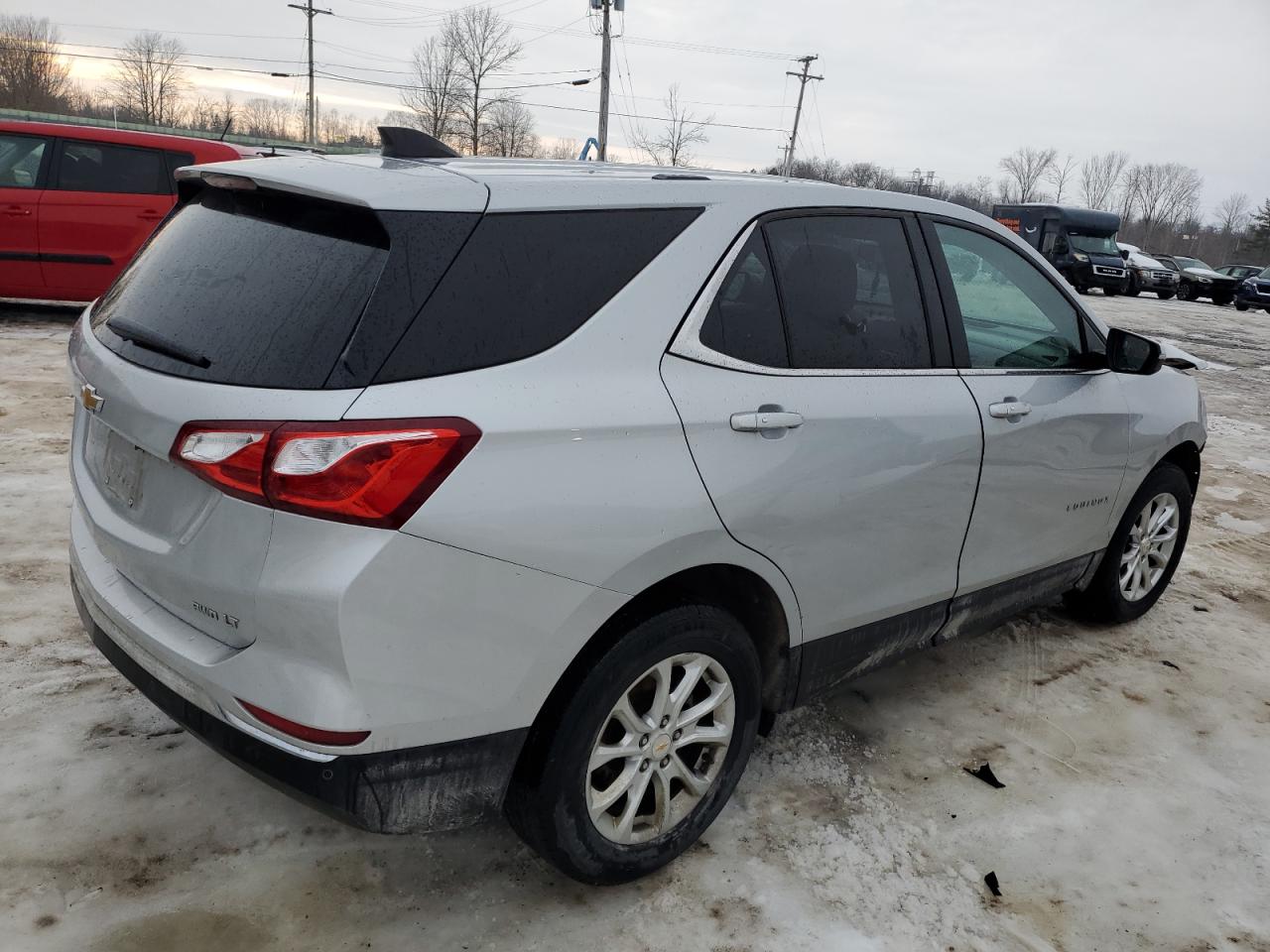 2019 Chevrolet Equinox VIN 2GNAXUEV8K6275564 Copart auction photo, front end damage thumbnail 3