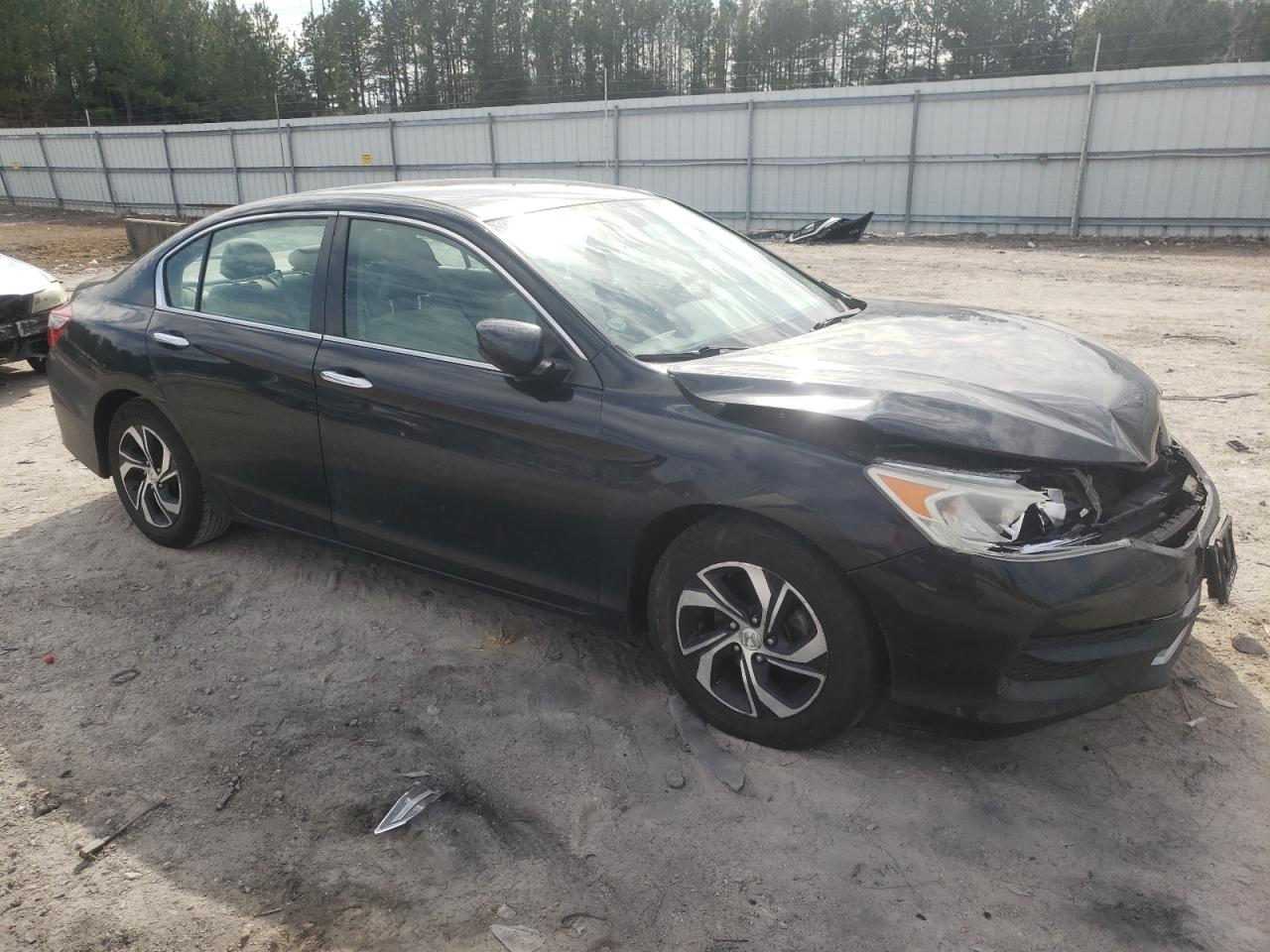 2017 Honda Accord VIN 1HGCR2F39HA127739 Copart auction photo, front end damage thumbnail 4