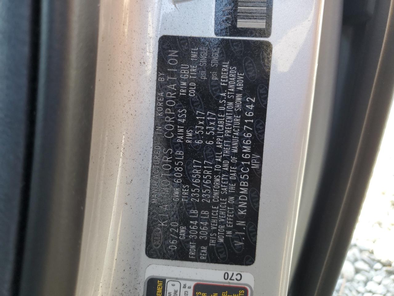 2021 KIA Sedona VIN KNDMB5C16M6671642 Copart auction photo, front end / minor dent/scratches damage thumbnail 15