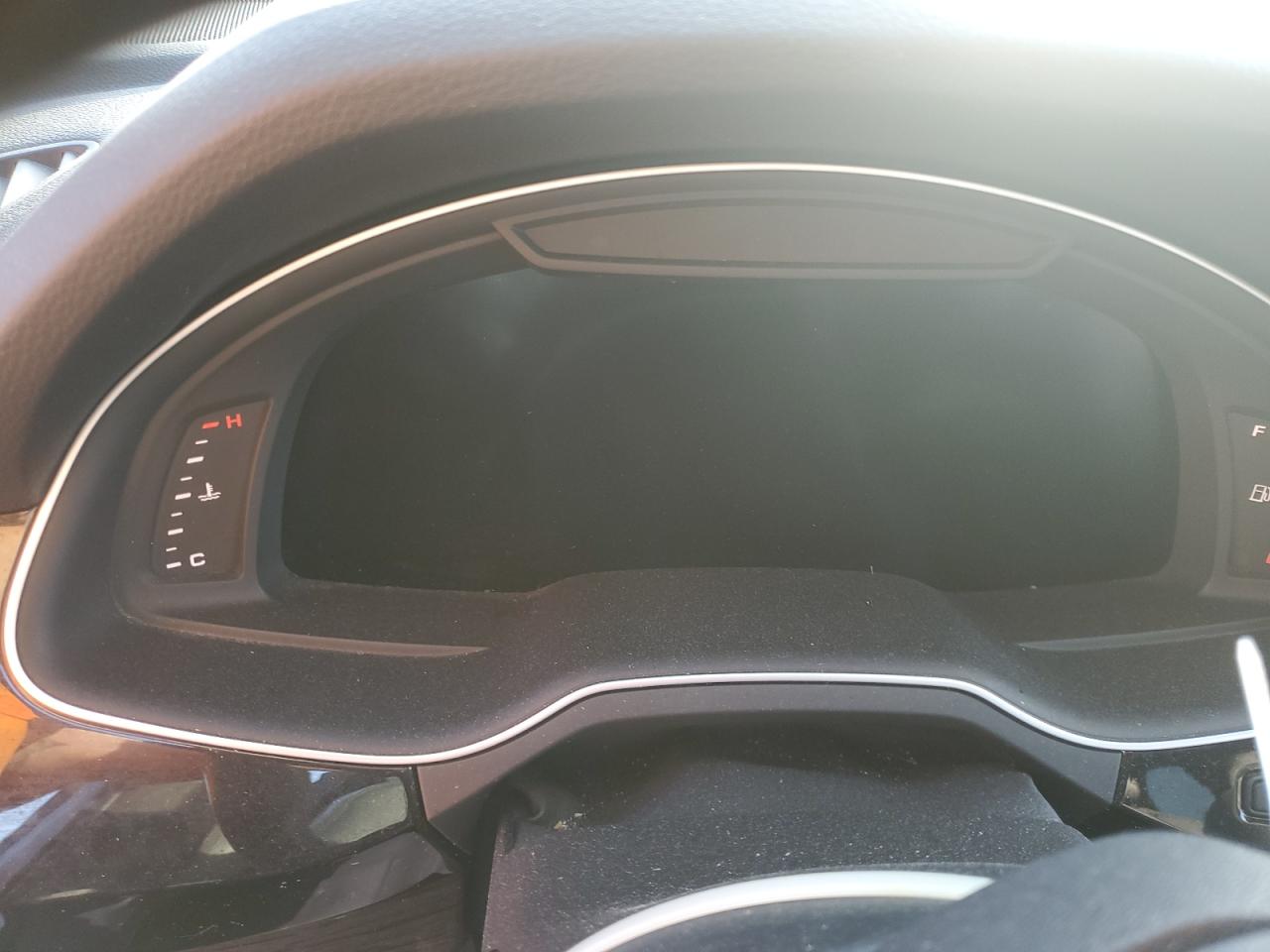 2018 Audi Q7 VIN WA1VAAF72JD010529 Copart auction photo, water/flood damage thumbnail 9