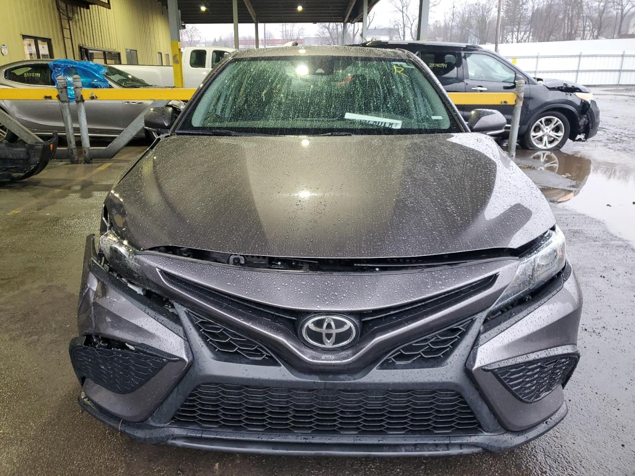 2022 Toyota Camry VIN 4T1G11AK4NU663679 Copart auction photo, front end / rear end damage thumbnail 5