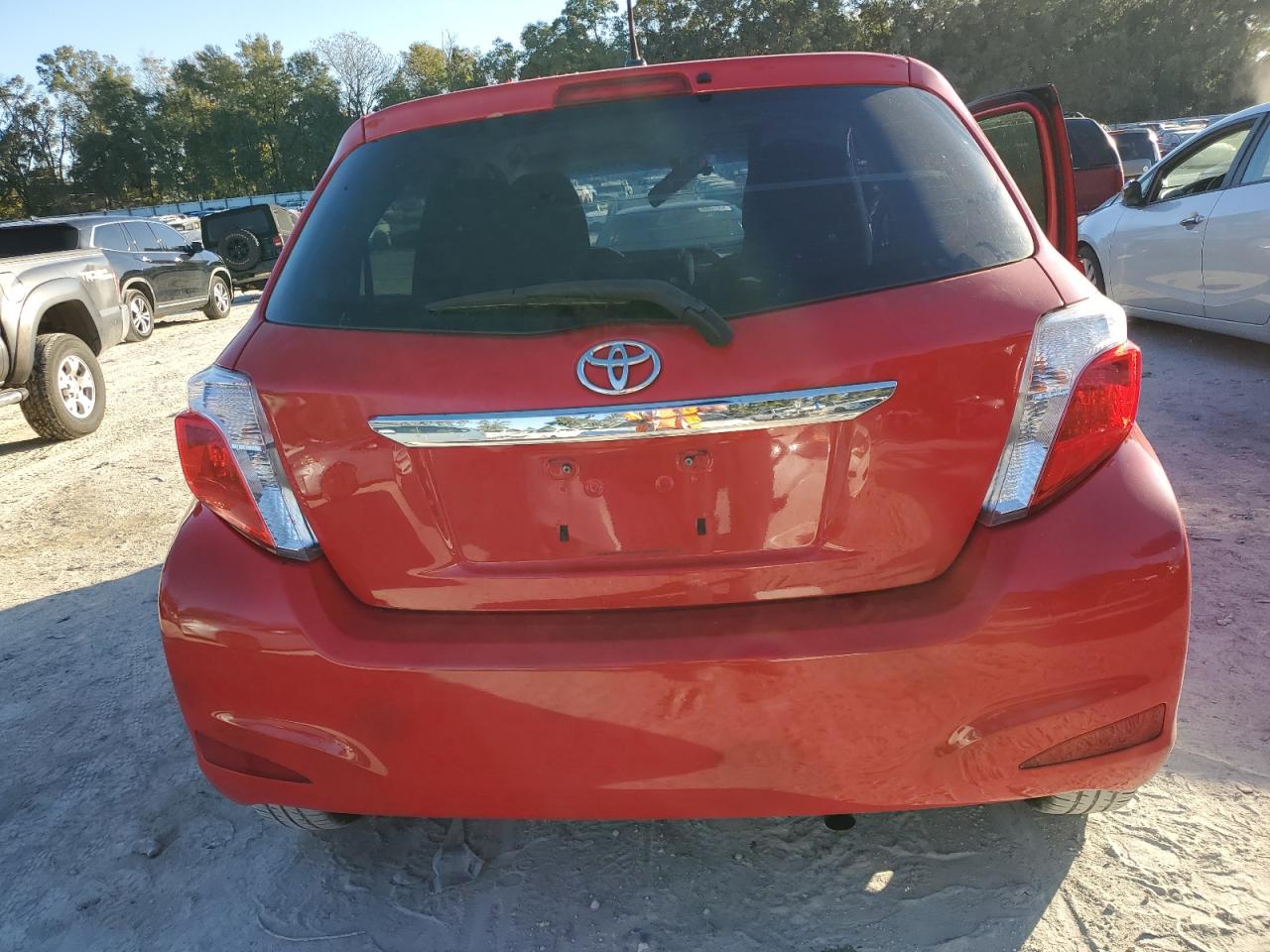 2012 Toyota Yaris VIN JTDKTUD34CD533770 Copart auction photo, front end / side damage thumbnail 6