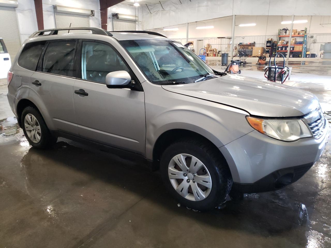 2010 Subaru Forester VIN JF2SH6BC8AH760841 Copart auction photo, front end / side damage thumbnail 4