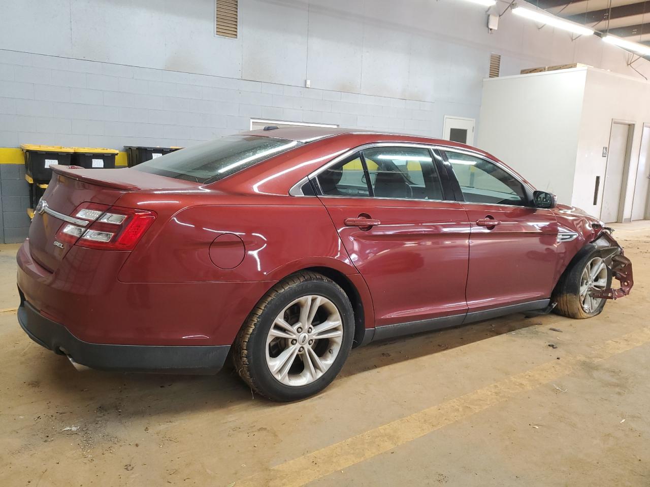 2014 Ford Taurus VIN 1FAHP2H88EG158160 Copart auction photo, front end / undercarriage damage thumbnail 3