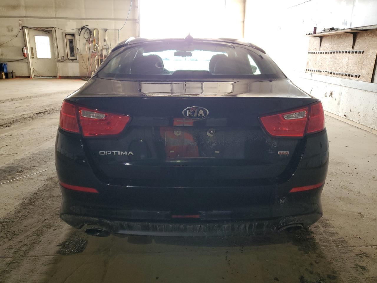 2015 KIA Optima VIN 5XXGM4A70FG489481 Copart auction photo, front end damage thumbnail 6
