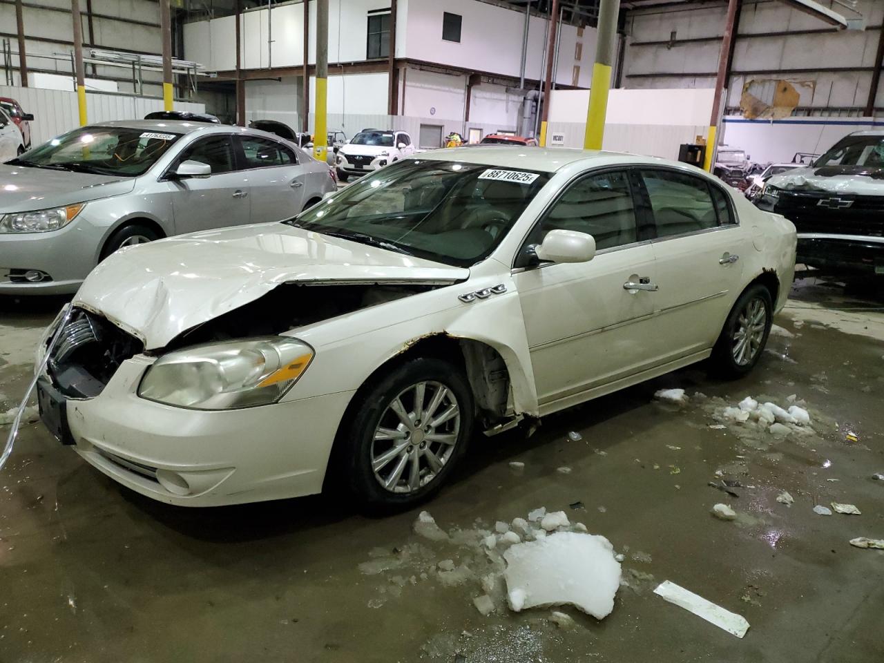 2011 Buick Lucerne VIN 1G4HC5EM8BU118503