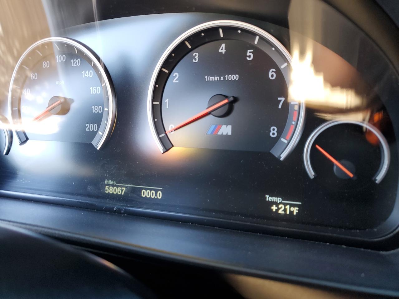 2015 BMW M5 VIN WBSFV9C58FD594659 Copart auction photo, front end / minor dent/scratches damage thumbnail 9