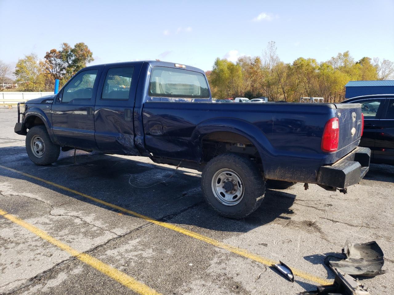2011 Ford F250 VIN 1FT7W2B6XBEC82387 Copart auction photo, side / rear end damage thumbnail 2