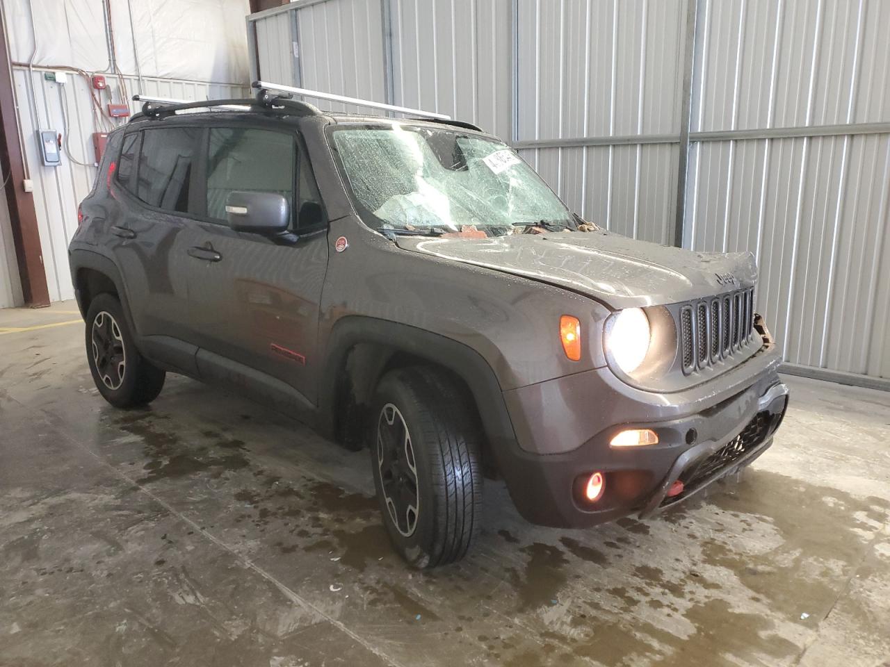 2017 Jeep Renegade VIN ZACCJBCB4HPF09713 Copart auction photo, front end / side damage thumbnail 4