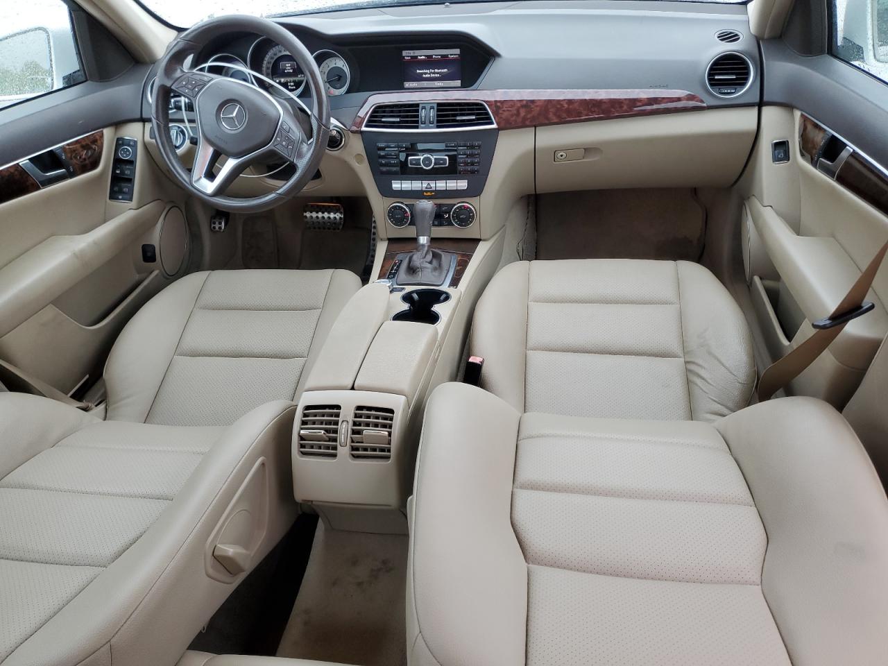 2013 Mercedes-Benz C-klasse VIN WDDGF4HB3DR297718 Copart auction photo, rear end / minor dent/scratches damage thumbnail 8