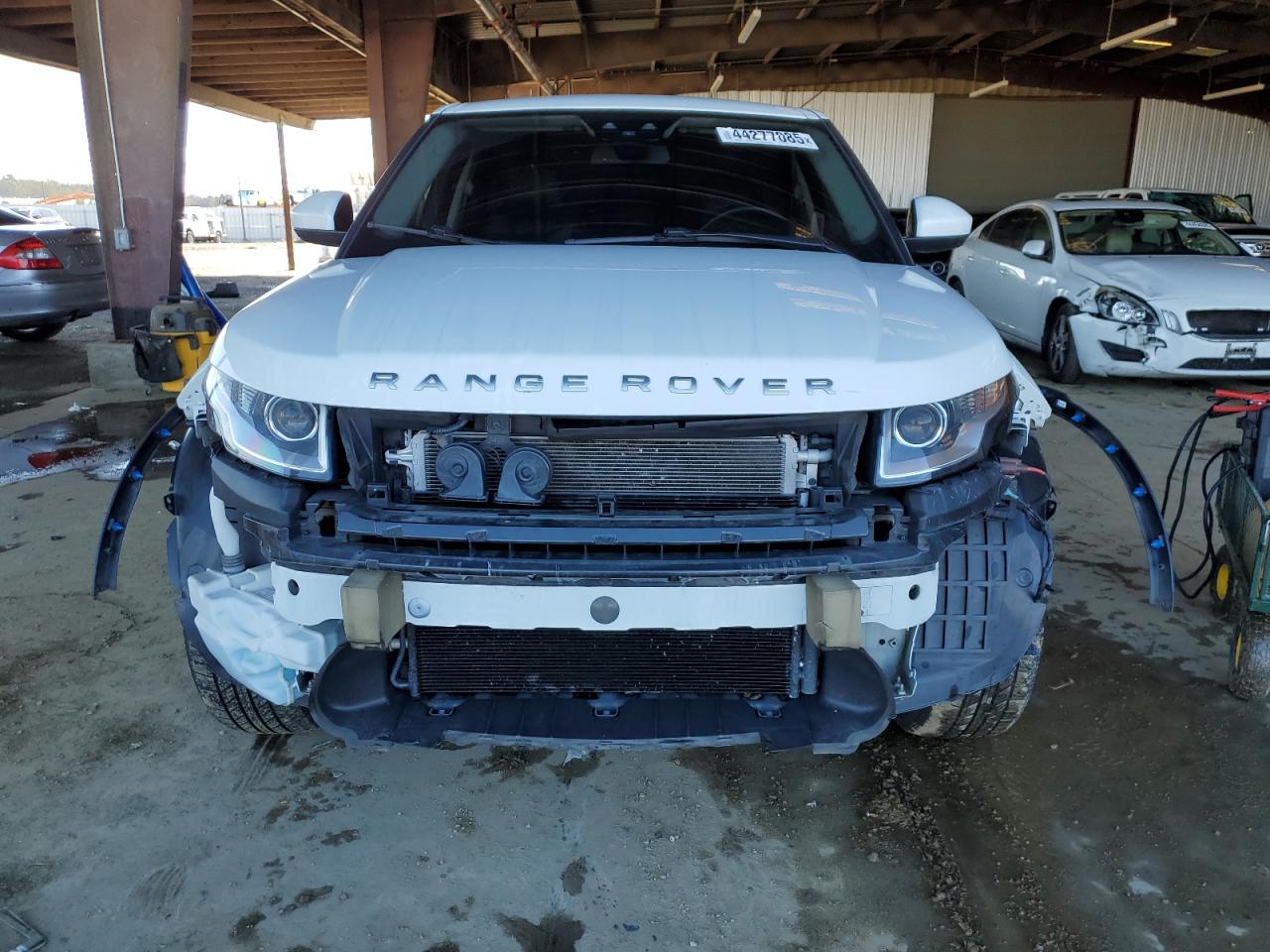 2018 Land Rover Range Rover VIN SALVP2RX9JH304856 Copart auction photo, front end / rear end damage thumbnail 5