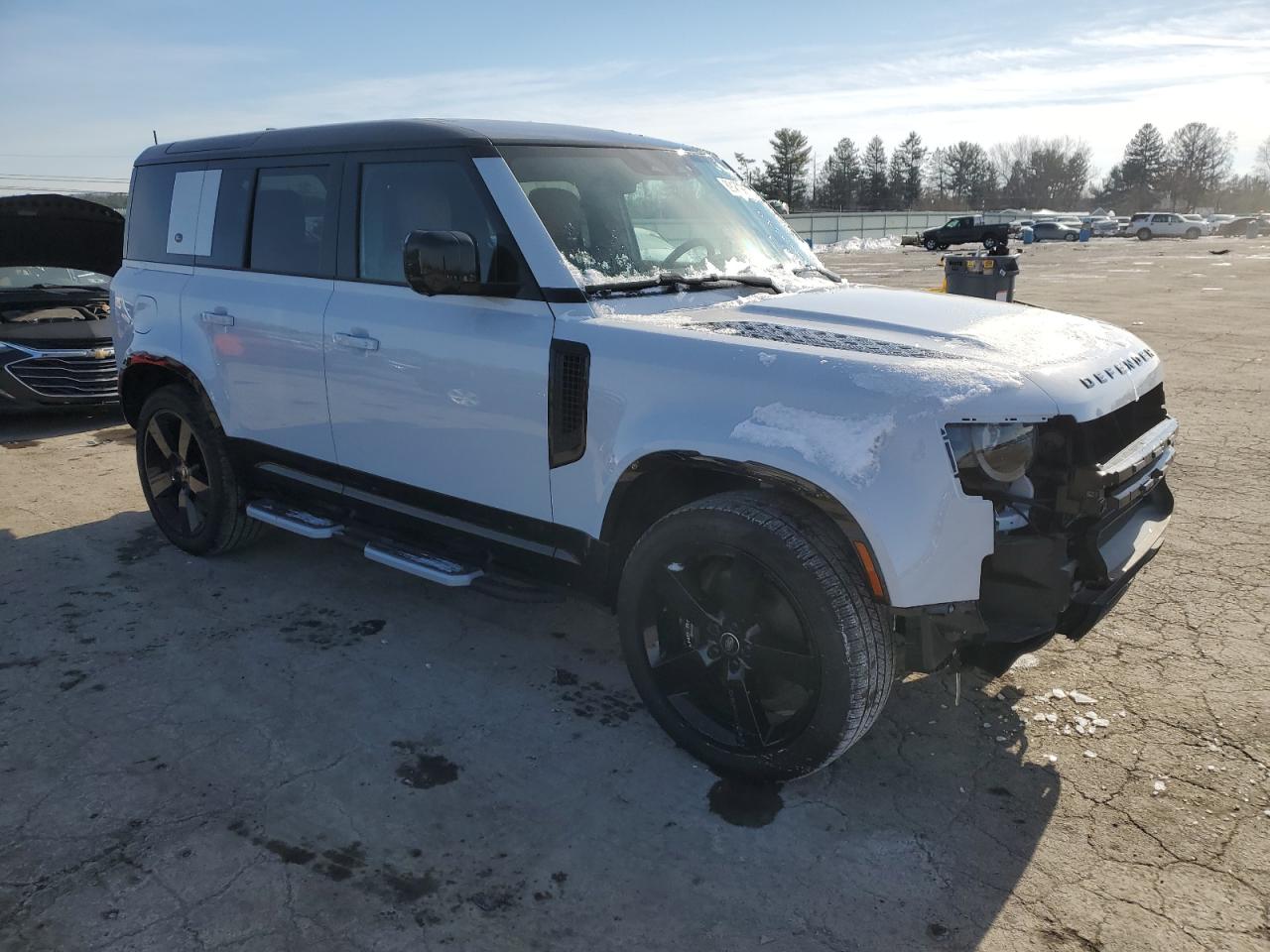 2023 Land Rover Defender VIN SALEWEEE0P2222728 Copart auction photo, front end / side damage thumbnail 4