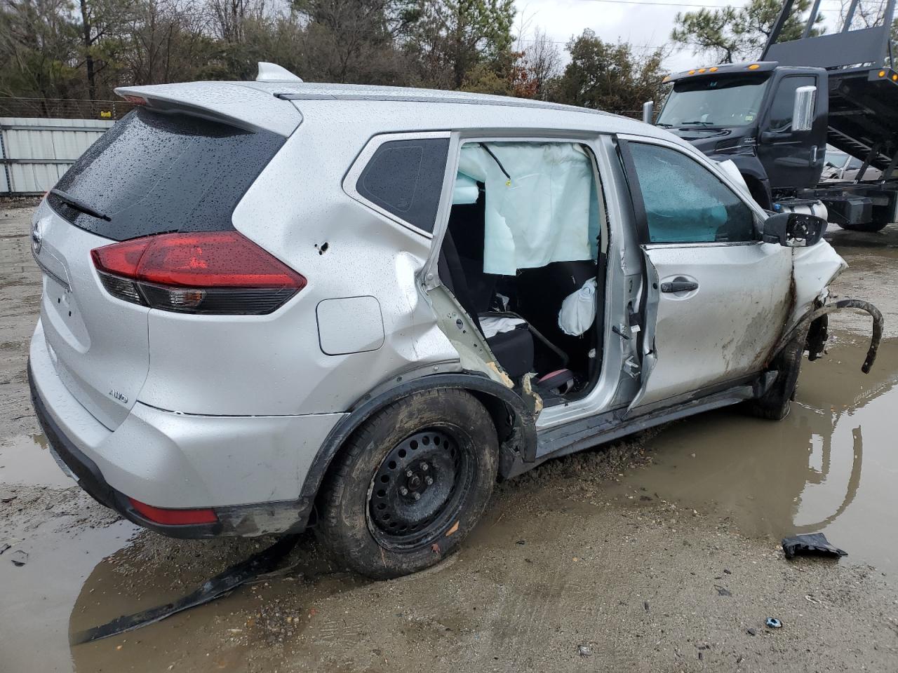 2020 Nissan Rogue VIN 5N1AT2MV0LC762966 Copart auction photo, all over damage thumbnail 3