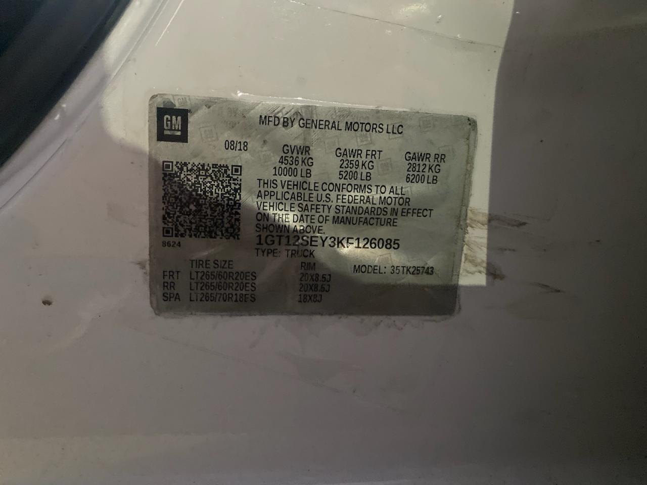 2019 GMC Sierra VIN 1GT12SEY3KF126085 Copart auction photo, minor dent/scratches / normal wear damage thumbnail 10