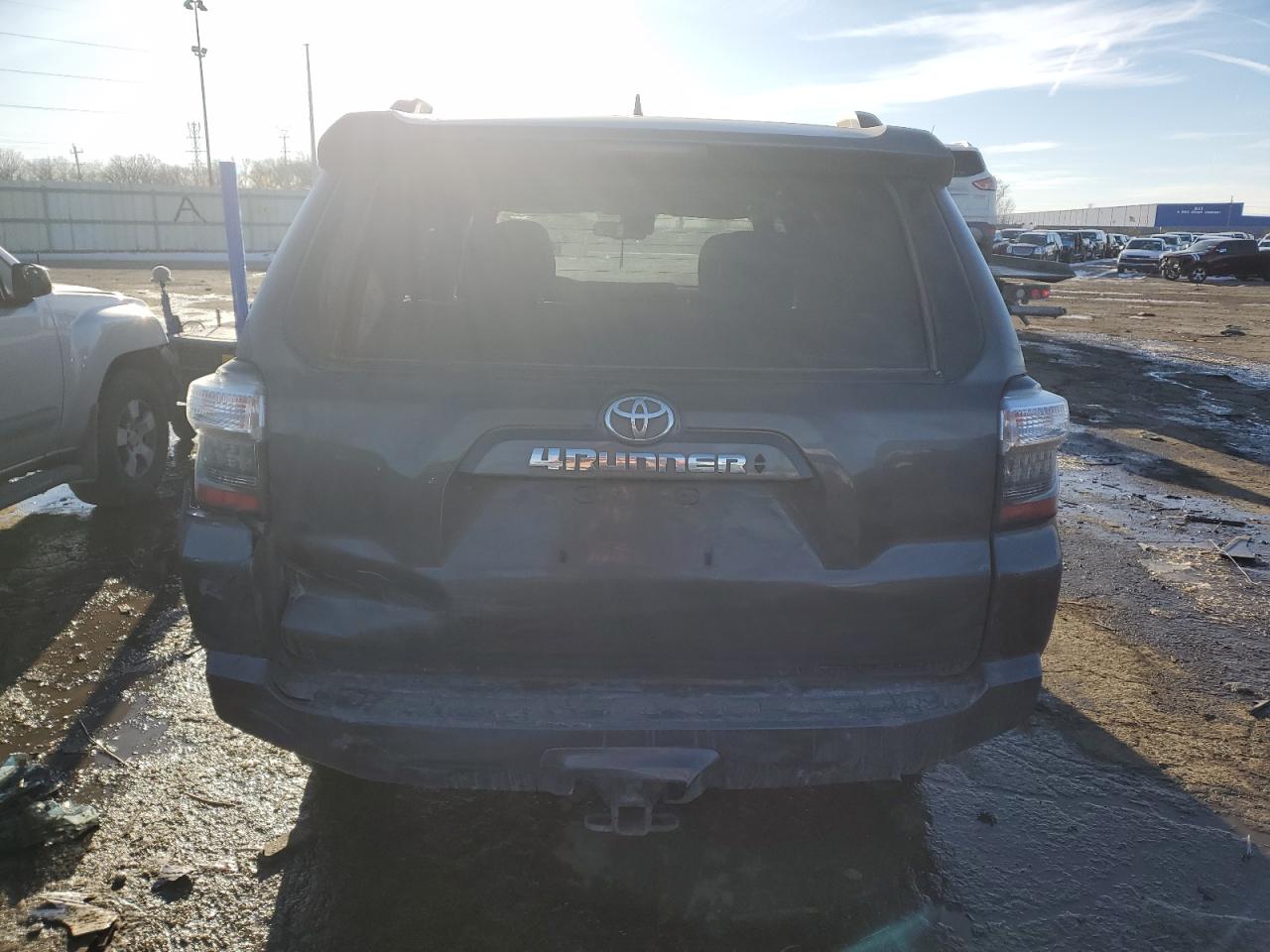 2021 Toyota 4Runner VIN JTEMU5JR3M5939082 Copart auction photo, front end / rear end damage thumbnail 6