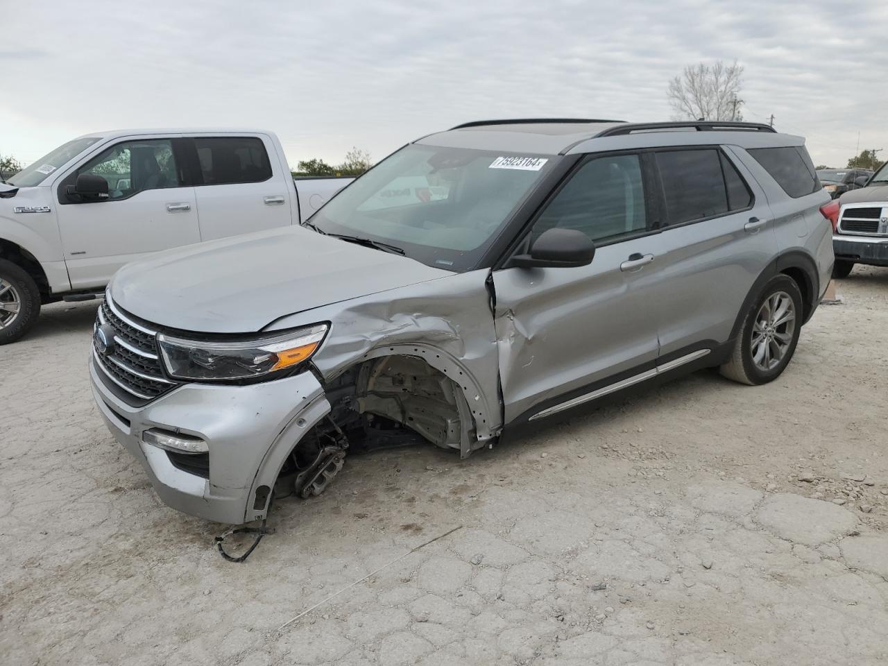 2022 Ford Explorer VIN 1FMSK8DH3NGB32889