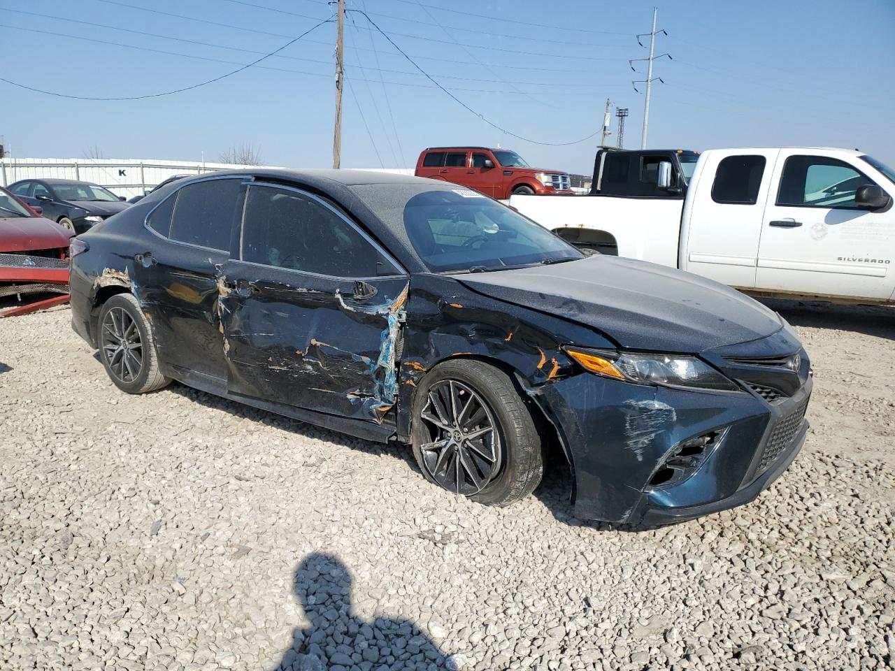 2021 Toyota Camry VIN 4T1G11AK4MU412661 Copart auction photo, side / front end damage thumbnail 4