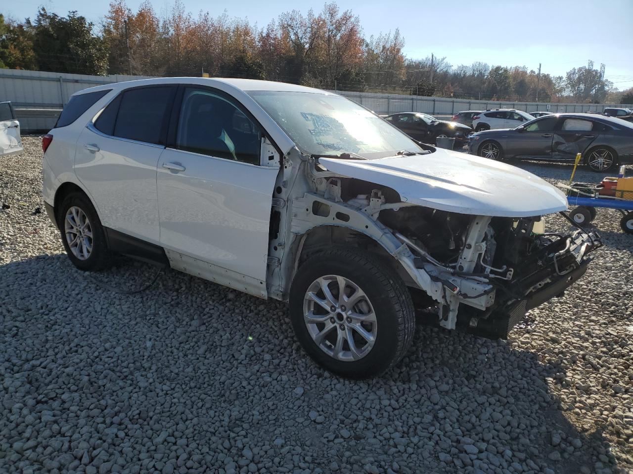 2019 Chevrolet Equinox VIN 3GNAXJEV4KS595383 Copart auction photo, front end damage thumbnail 4