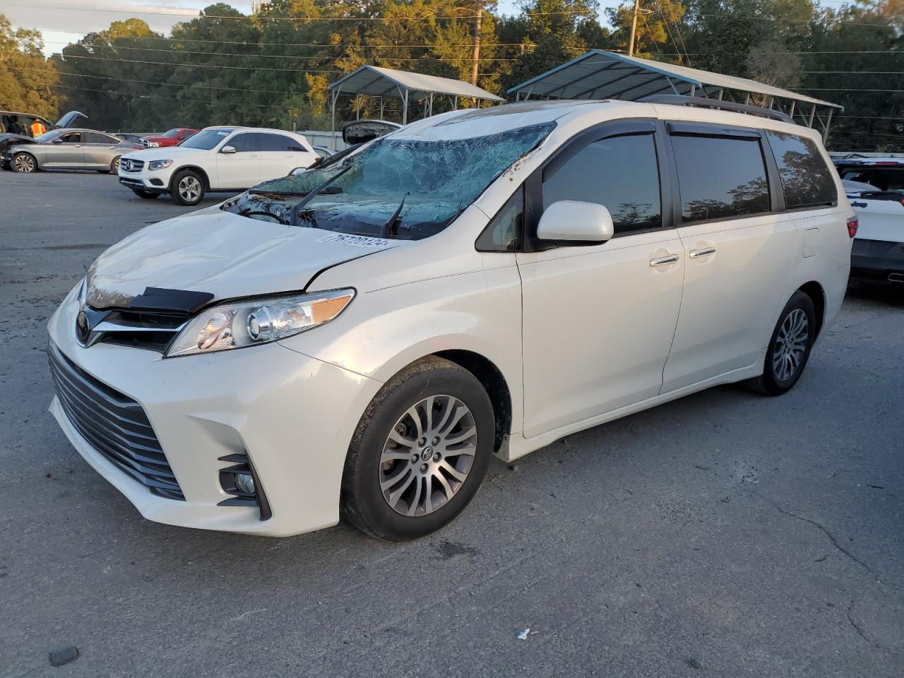 2018 Toyota Sienna VIN 5TDYZ3DC7JS949154