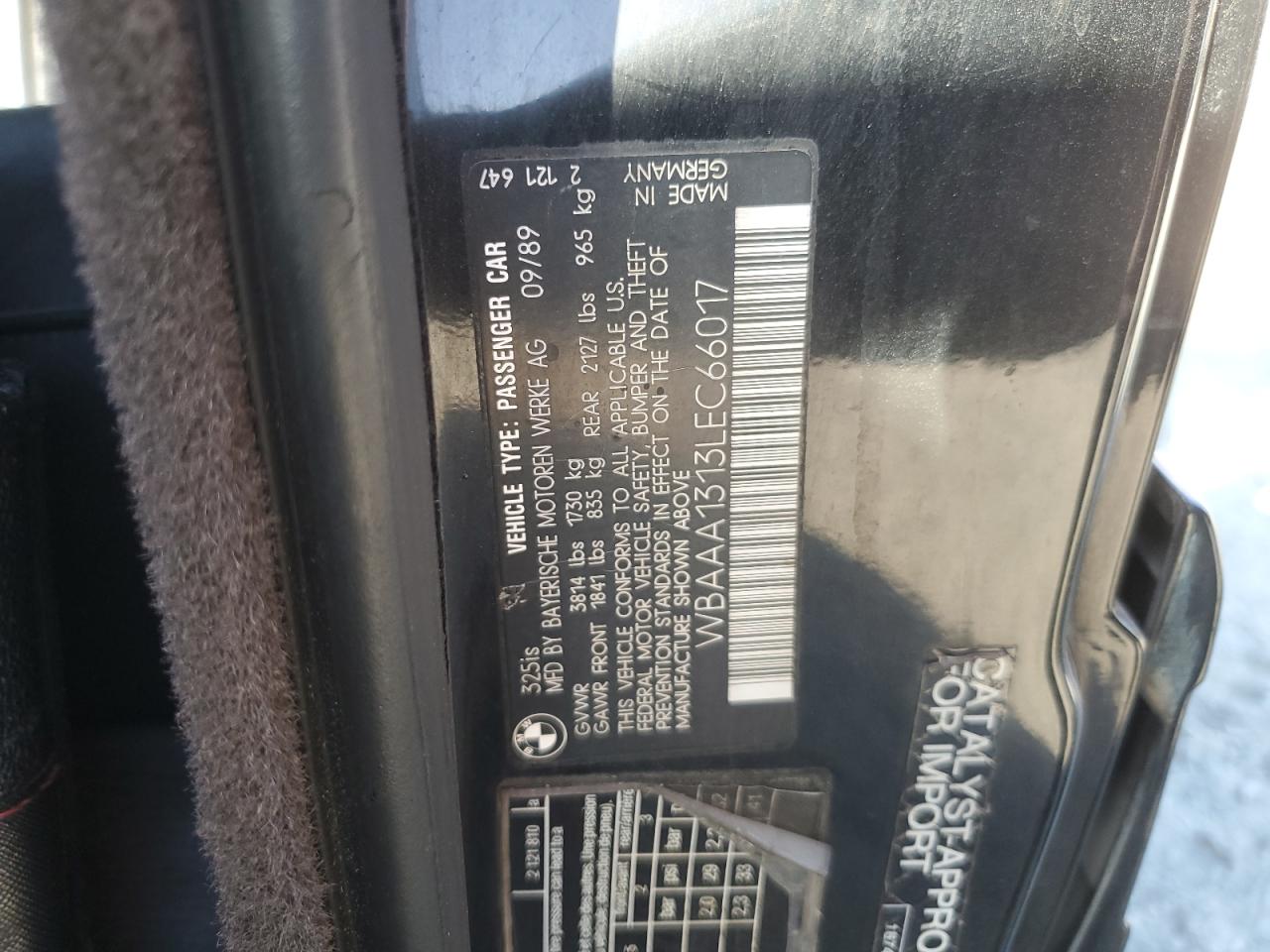 1990 BMW 3er VIN WBAAA1313LEC66017 Copart auction photo, front end damage thumbnail 13