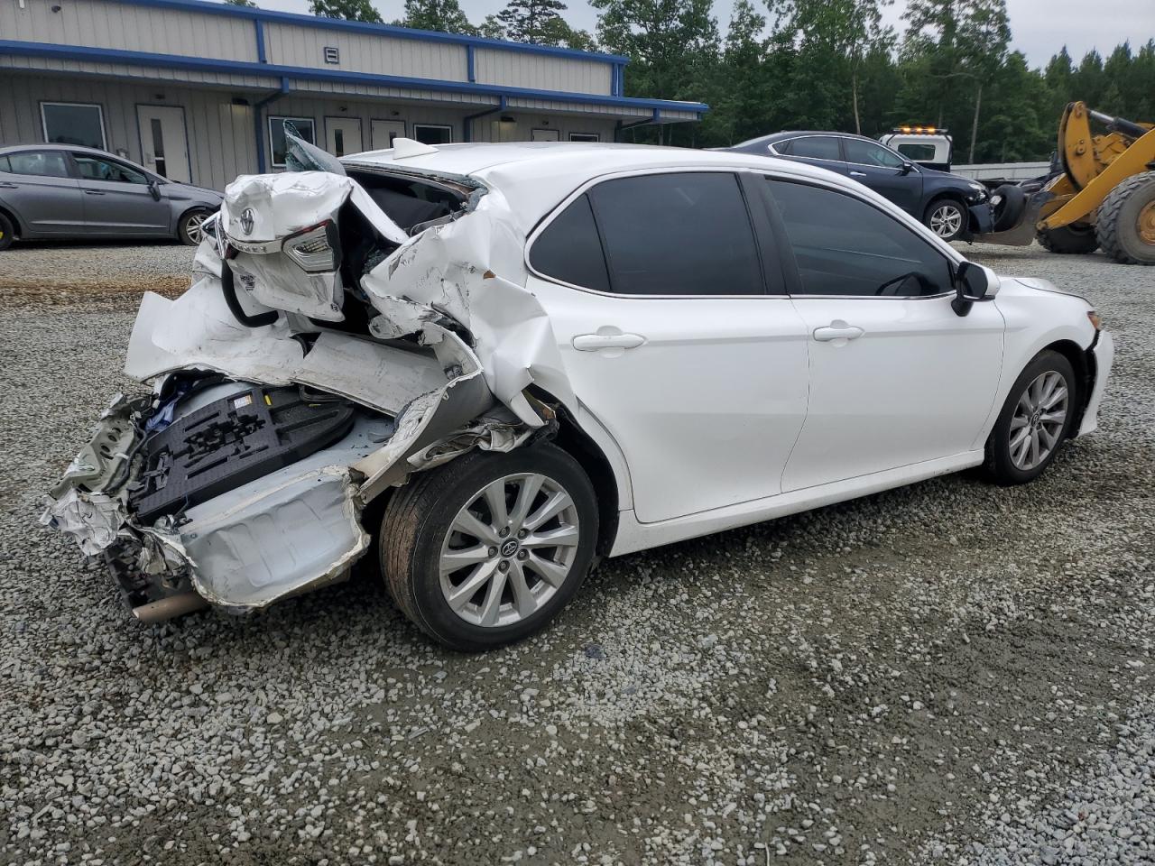 2019 Toyota Camry VIN 4T1B11HK4KU246476 Copart auction photo, rear end / front end damage thumbnail 3