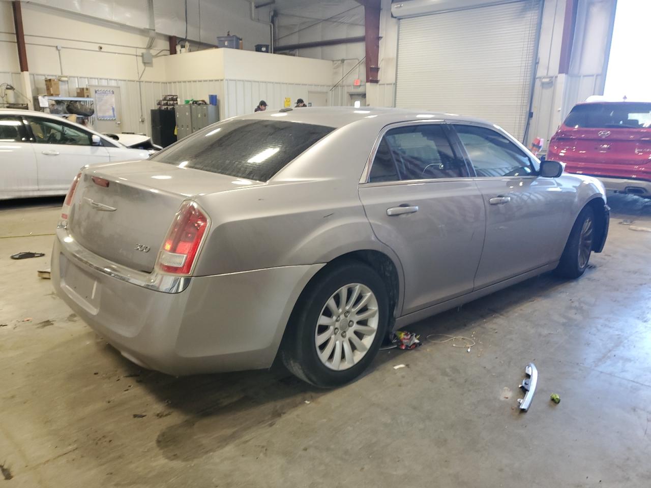 2013 Chrysler 300 VIN 2C3CCAAG1DH707443 Copart auction photo, minor dent/scratches damage thumbnail 3