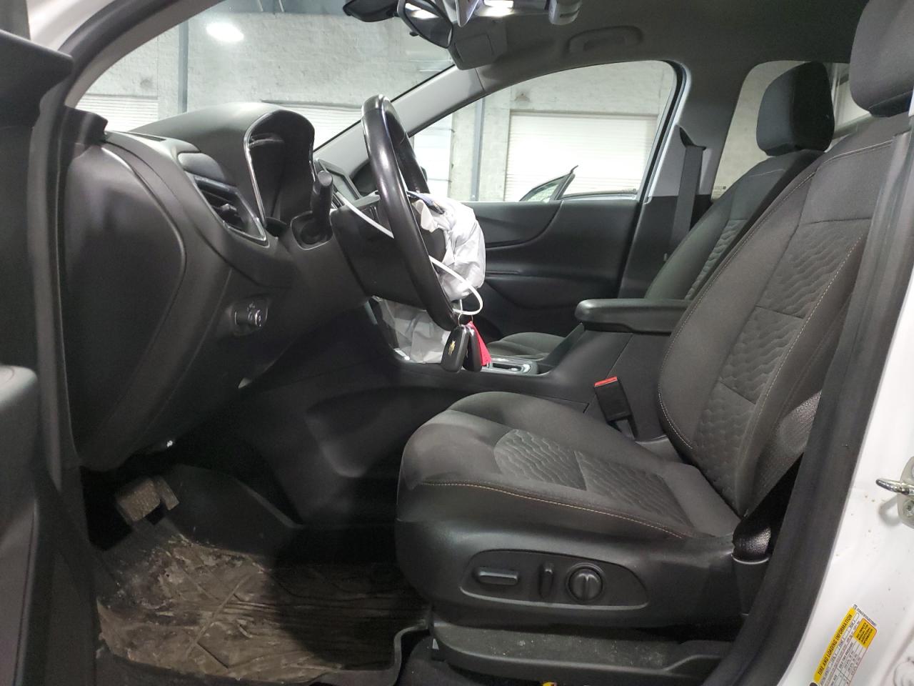 2018 Chevrolet Equinox VIN 2GNAXSEV8J6228067 Copart auction photo, front end / side damage thumbnail 7