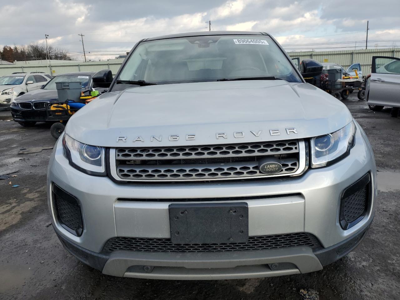 2018 Land Rover Range Rover VIN SALVP2RX1JH323725 Copart auction photo, side / front end damage thumbnail 5