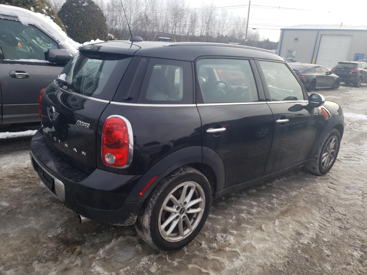 2015 MINI Cooper VIN WMWZB3C53FWR44405 Copart auction photo, undercarriage damage thumbnail 3