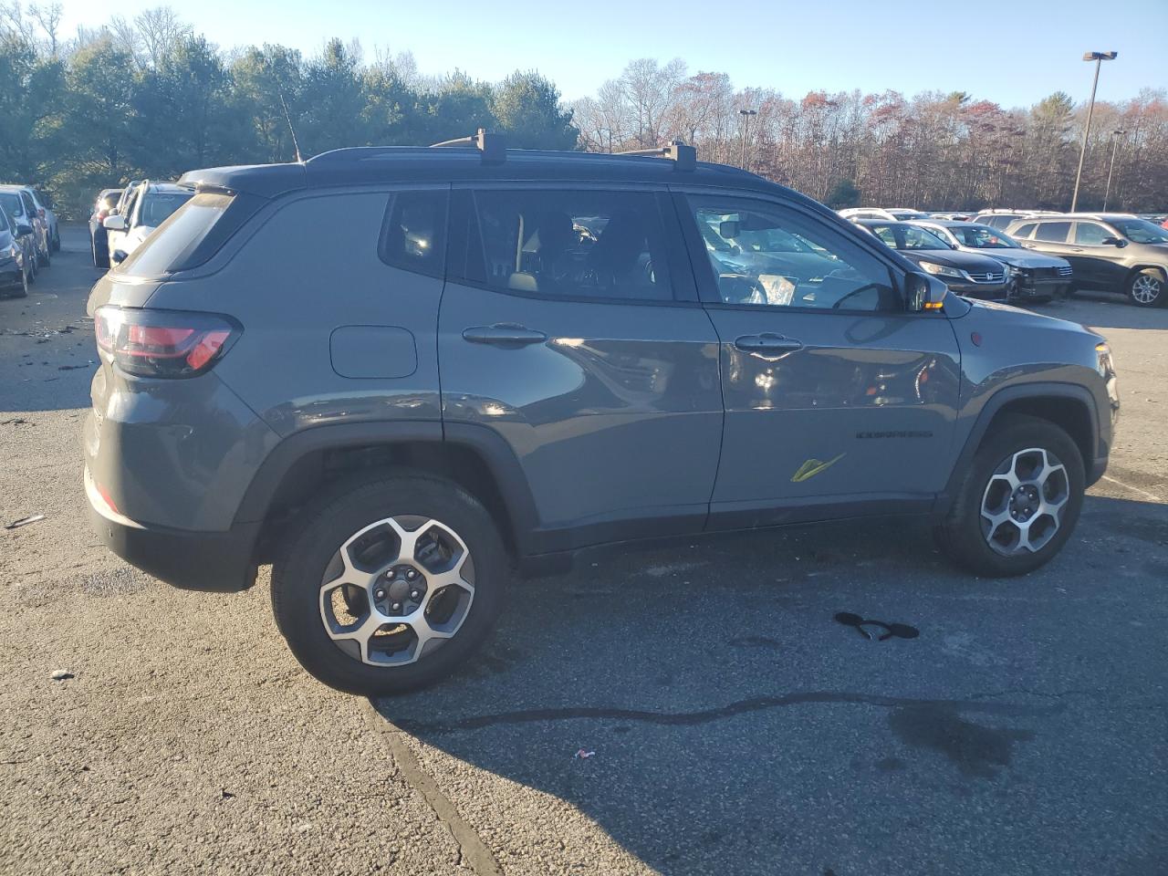 2022 Jeep Compass VIN 3C4NJDDB4NT135918 Copart auction photo, all over damage thumbnail 3