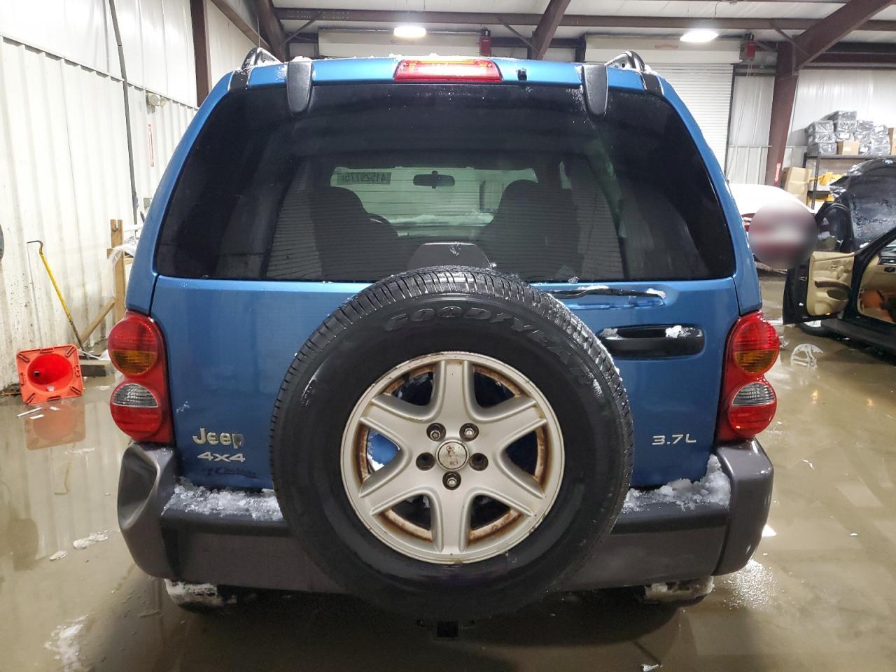 2004 Jeep Liberty (North America) VIN 1J4GL48K24W139577 Copart auction photo, front end damage thumbnail 6