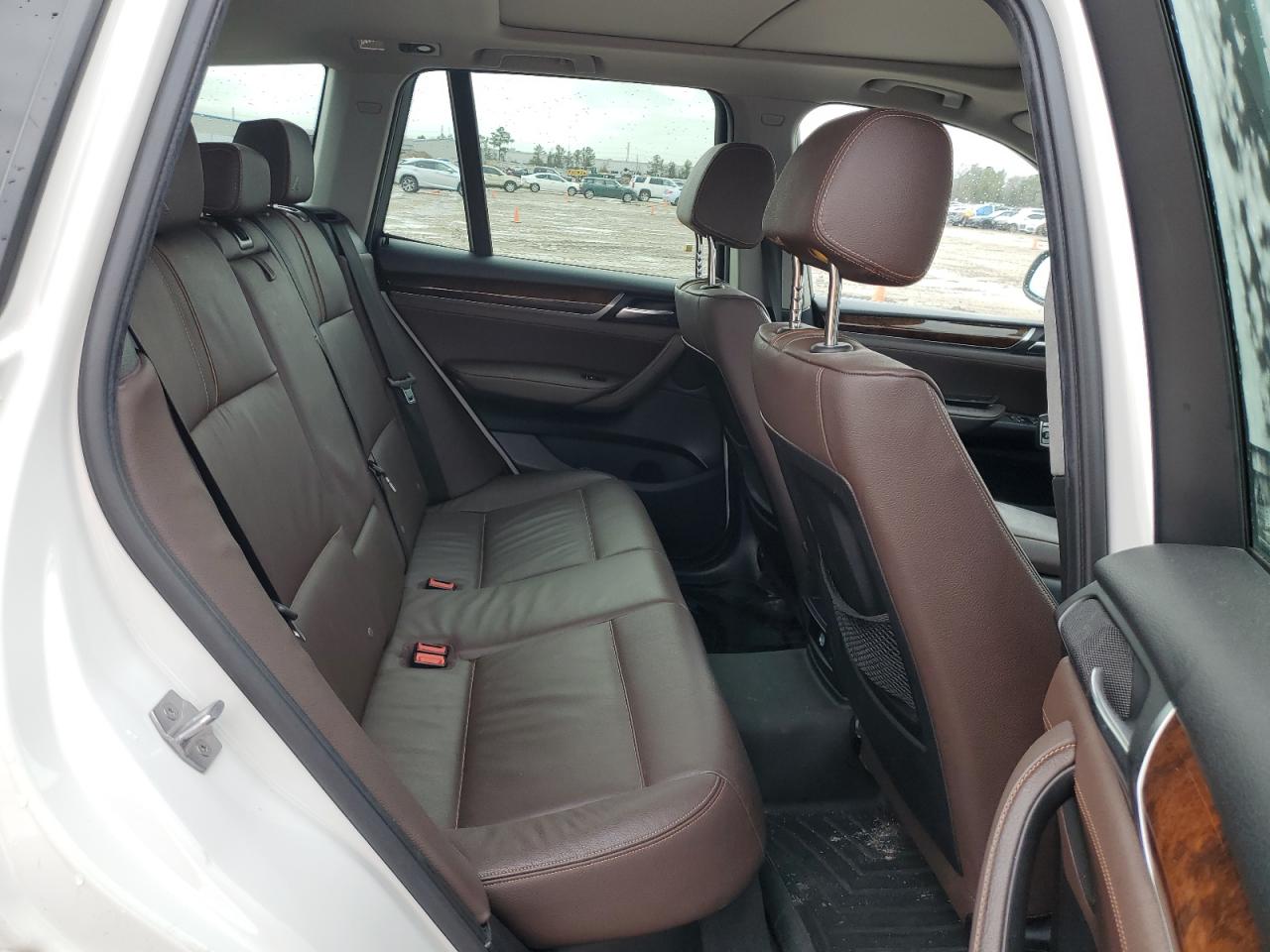 2016 BMW X3 VIN 5UXWX9C58G0D70674 Copart auction photo, normal wear / minor dent/scratches damage thumbnail 11