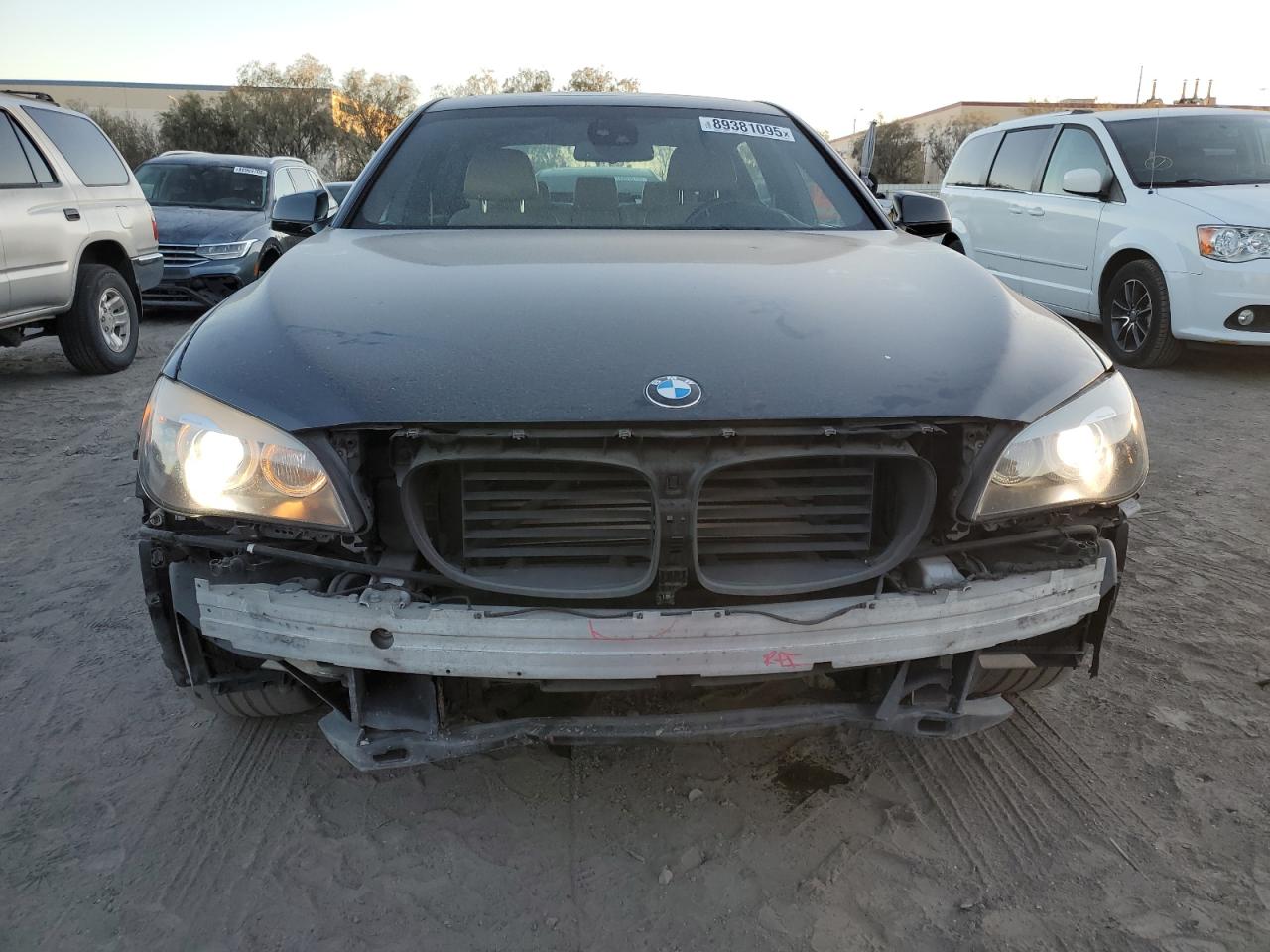2012 BMW 7er VIN WBAKB8C59CC964363 Copart auction photo, front end damage thumbnail 5