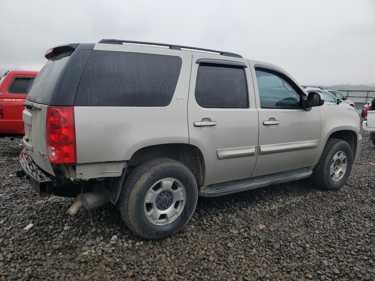 2008 GMC Yukon VIN 1GKFK13038J218076 Copart auction photo, rear end damage thumbnail 3
