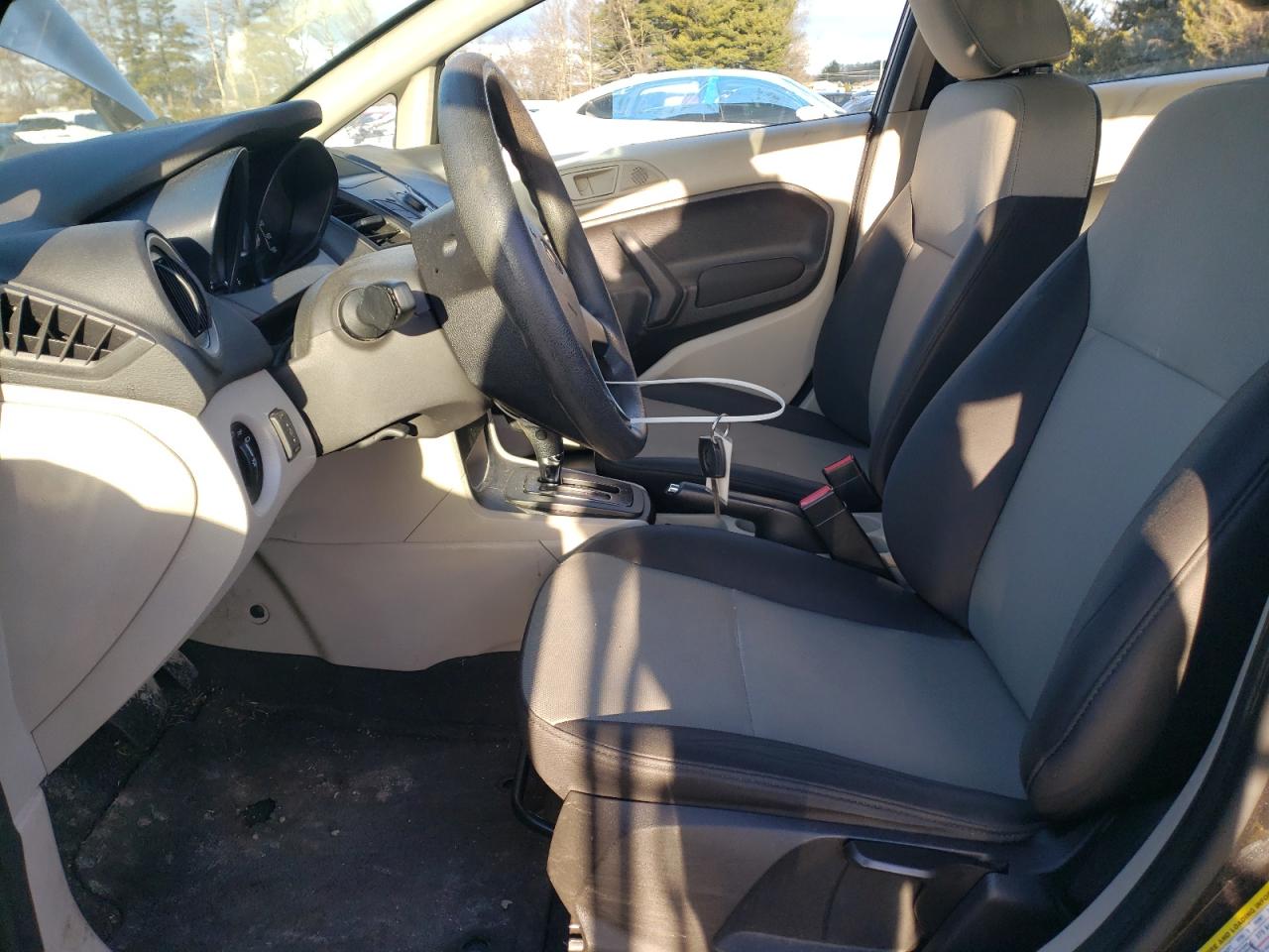 2013 Ford Fiesta VIN 3FADP4AJ6DM108921 Copart auction photo, undercarriage / minor dent/scratches damage thumbnail 7