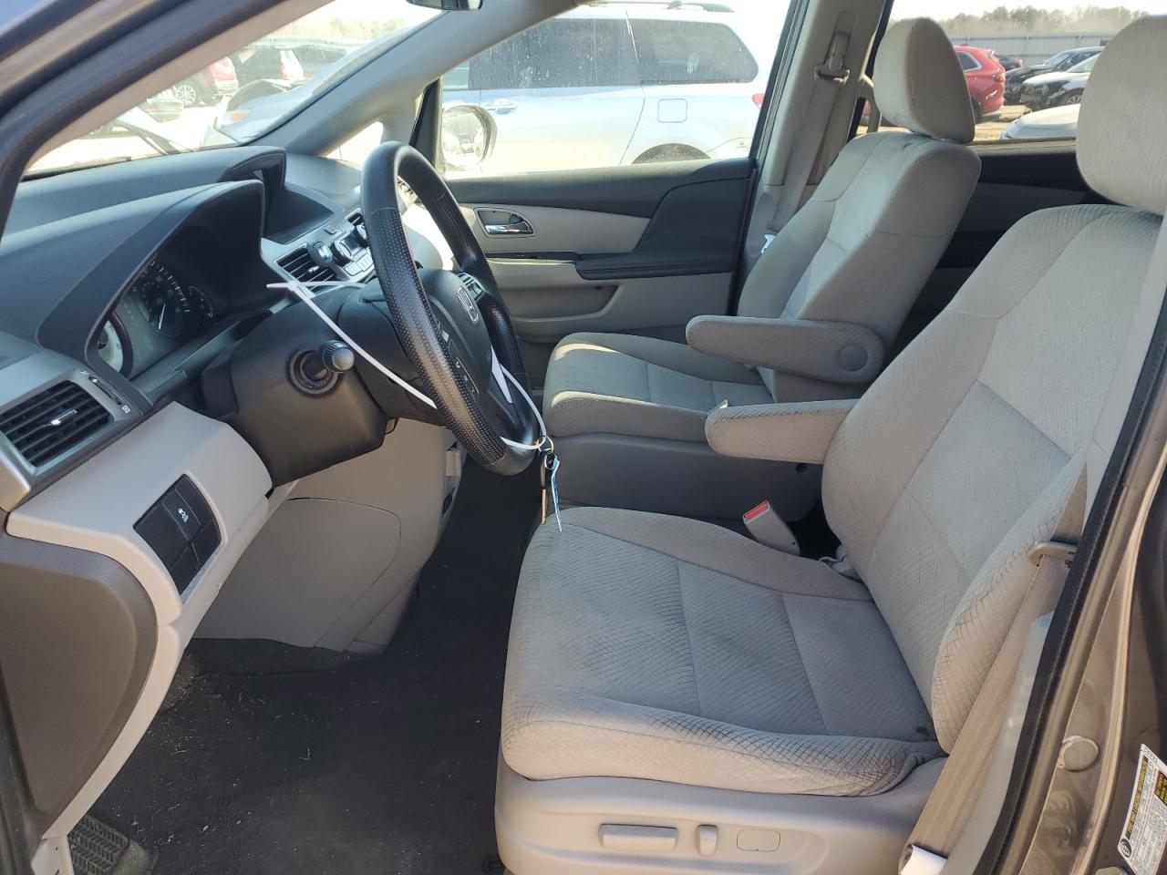2016 Honda Odyssey VIN 5FNRL5H22GB123585 Copart auction photo, side / rear end damage thumbnail 7