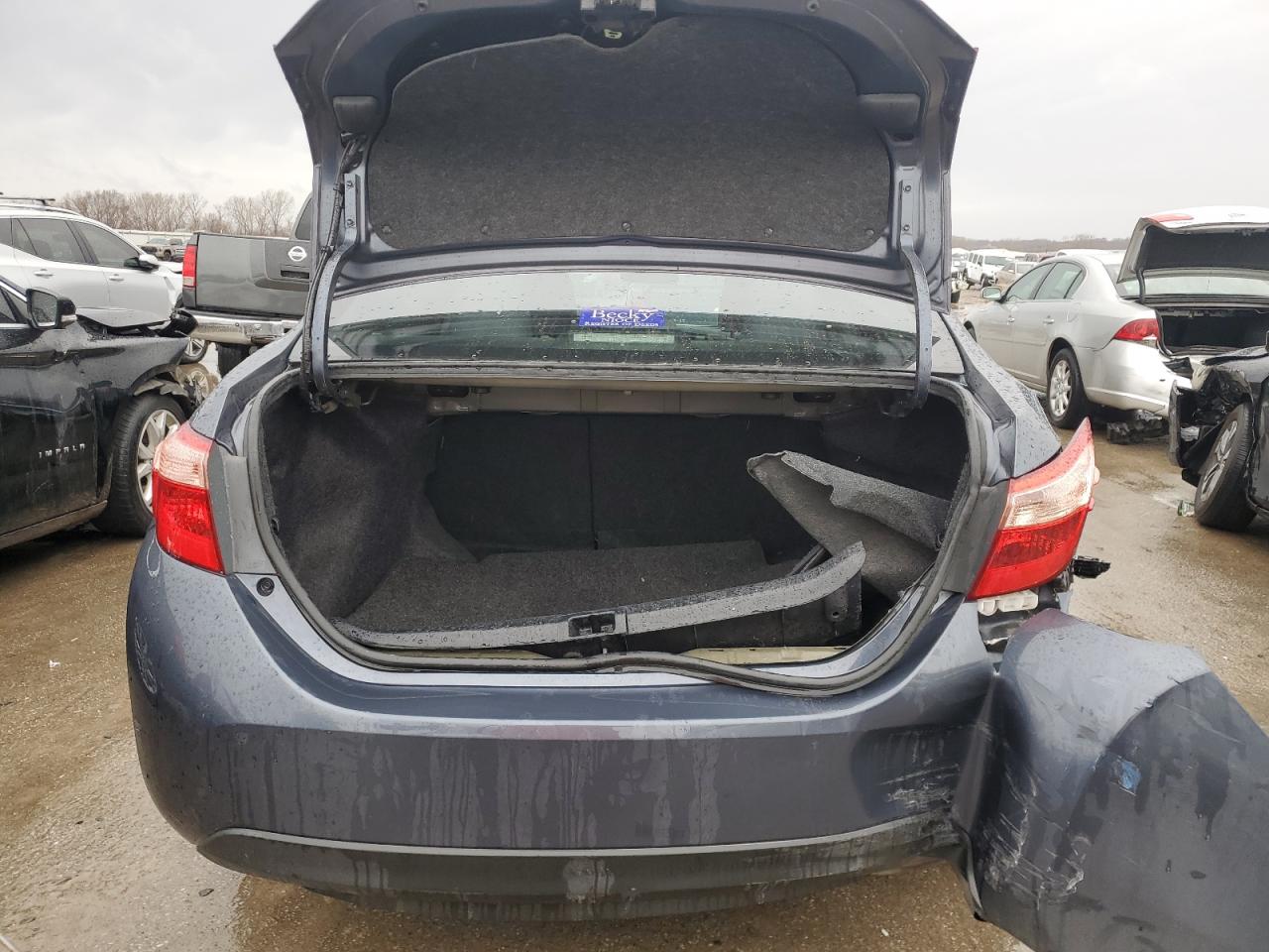2018 Toyota Corolla VIN 5YFBURHE7JP796383 Copart auction photo, rear end damage thumbnail 6