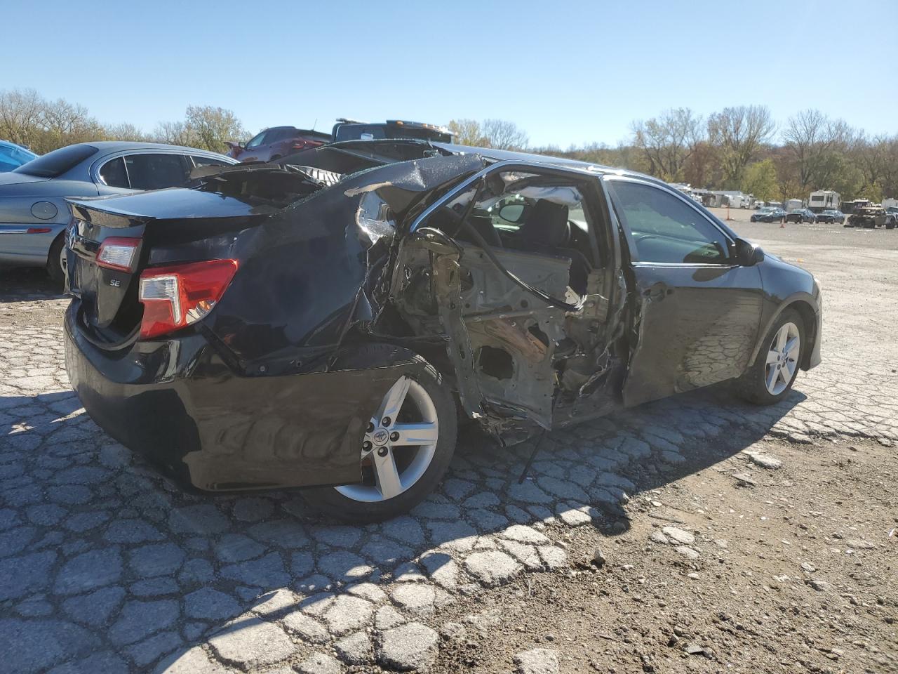 2013 Toyota Camry VIN 4T1BF1FK9DU294742 Copart auction photo, side / rear end damage thumbnail 3