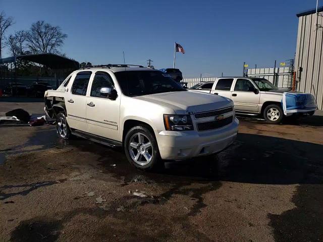 2013 Chevrolet Avalanche VIN 3GNTKGE75DG246556 Copart auction photo, side / rear end damage thumbnail 14