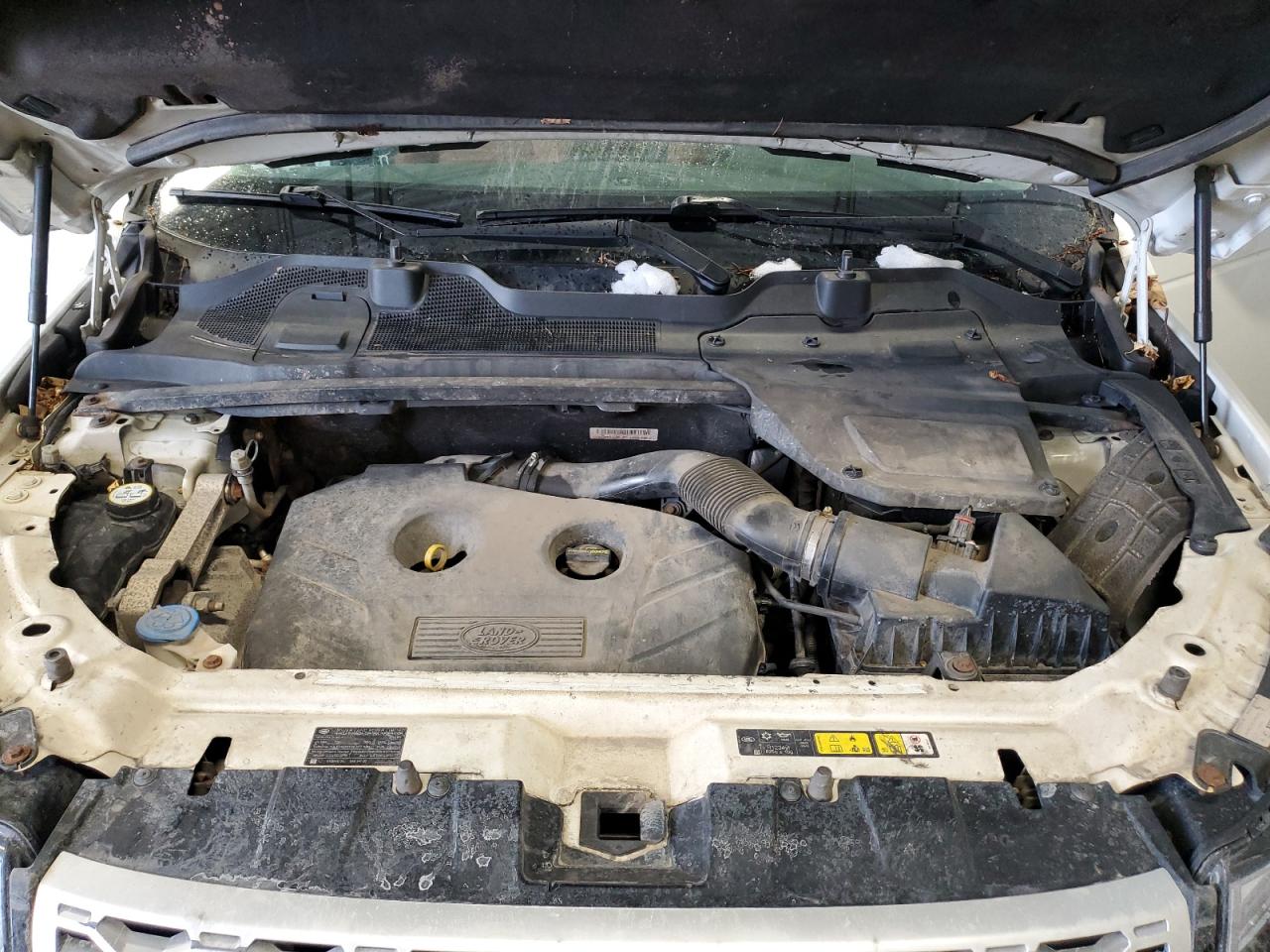 2016 Land Rover Discovery VIN SALCT2BG8GH598191 Copart auction photo, minor dent/scratches / normal wear damage thumbnail 12