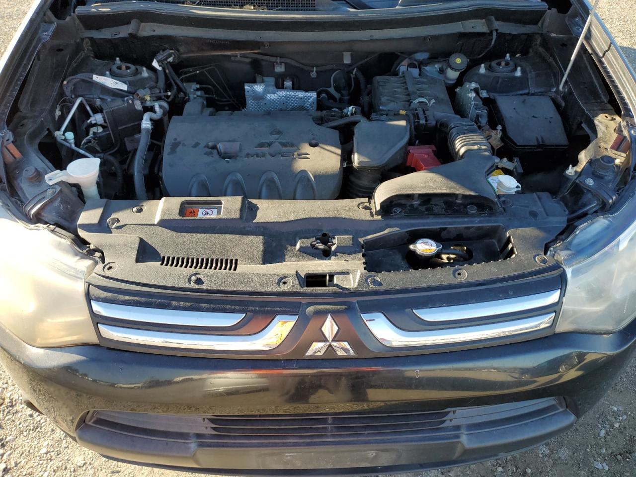 2014 Mitsubishi Outlander VIN JA4AD2A3XEZ002140 Copart auction photo, mechanical / side damage thumbnail 11